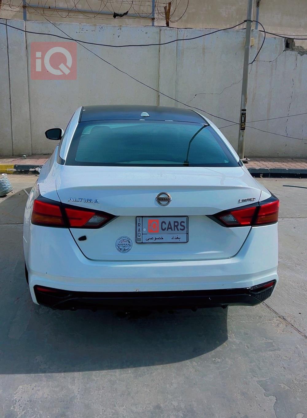 نيسان ألتيما